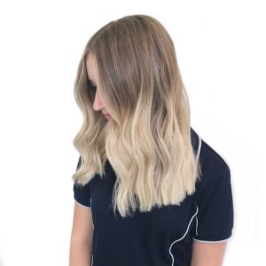 Light ends hair colour